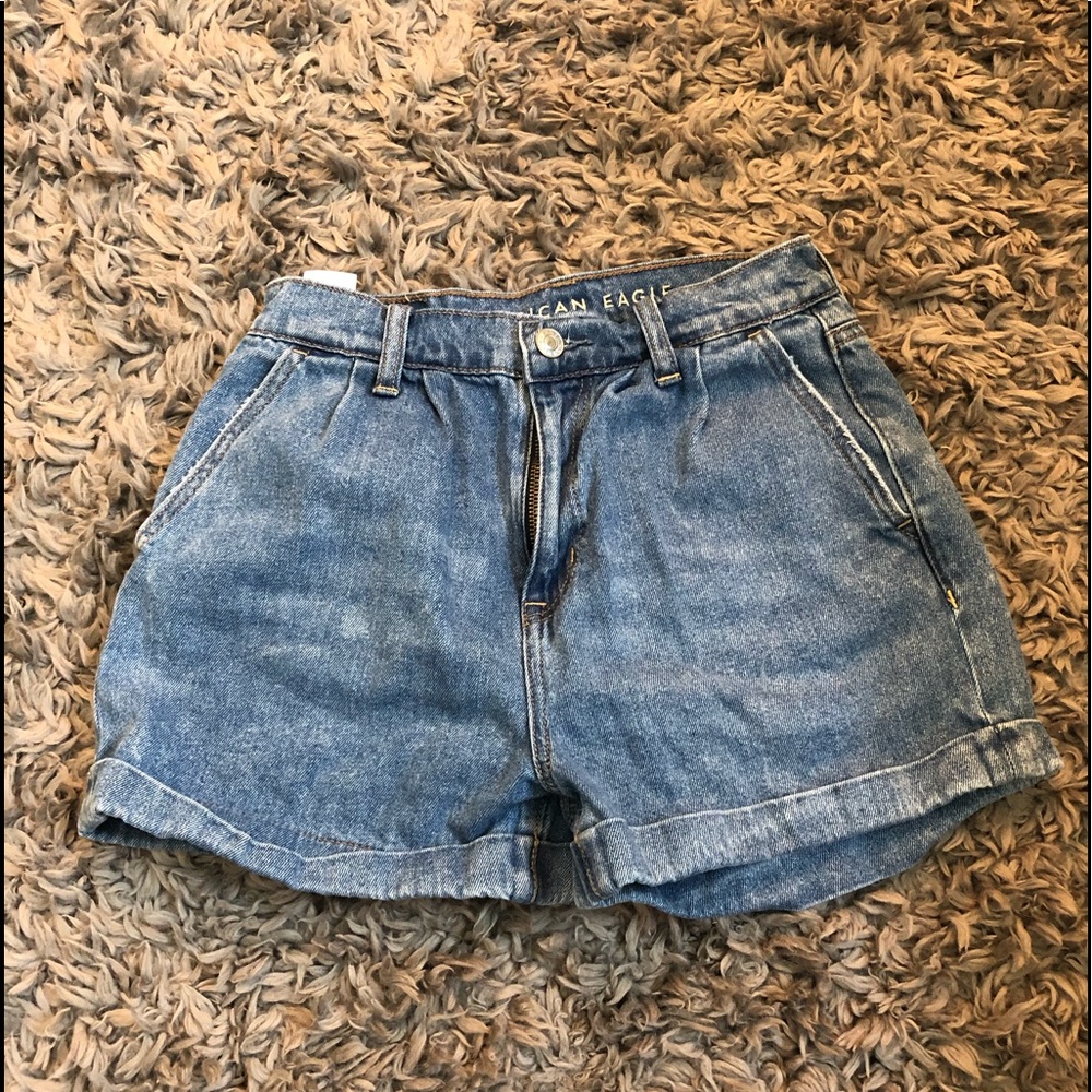 American Eagle hi-rise shorts size 00
